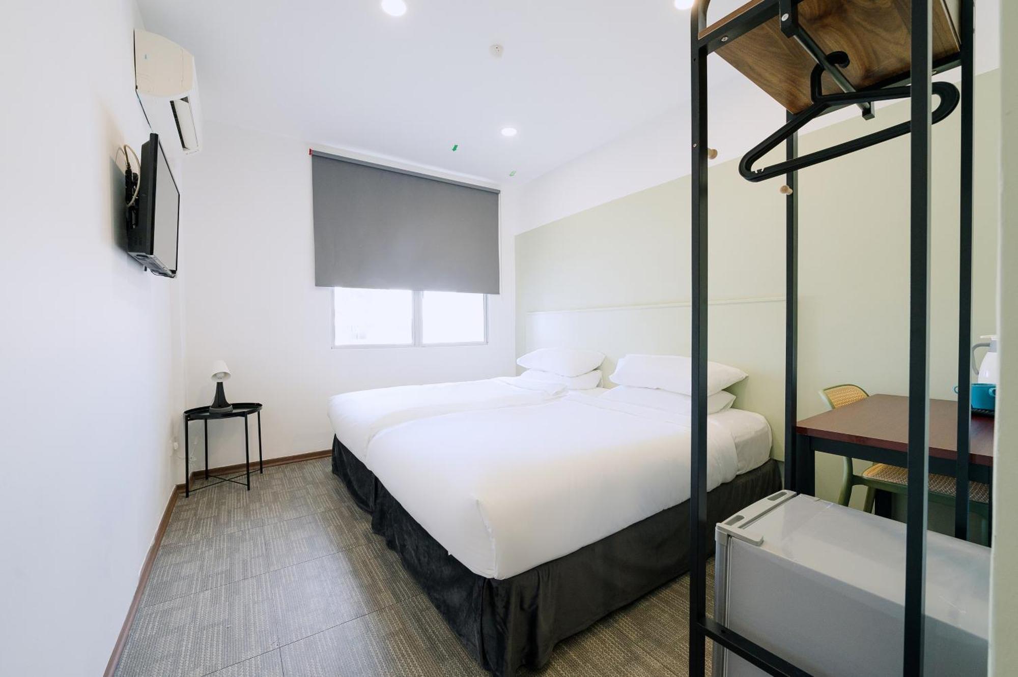 The Concept Hotel Melaka City Exterior photo