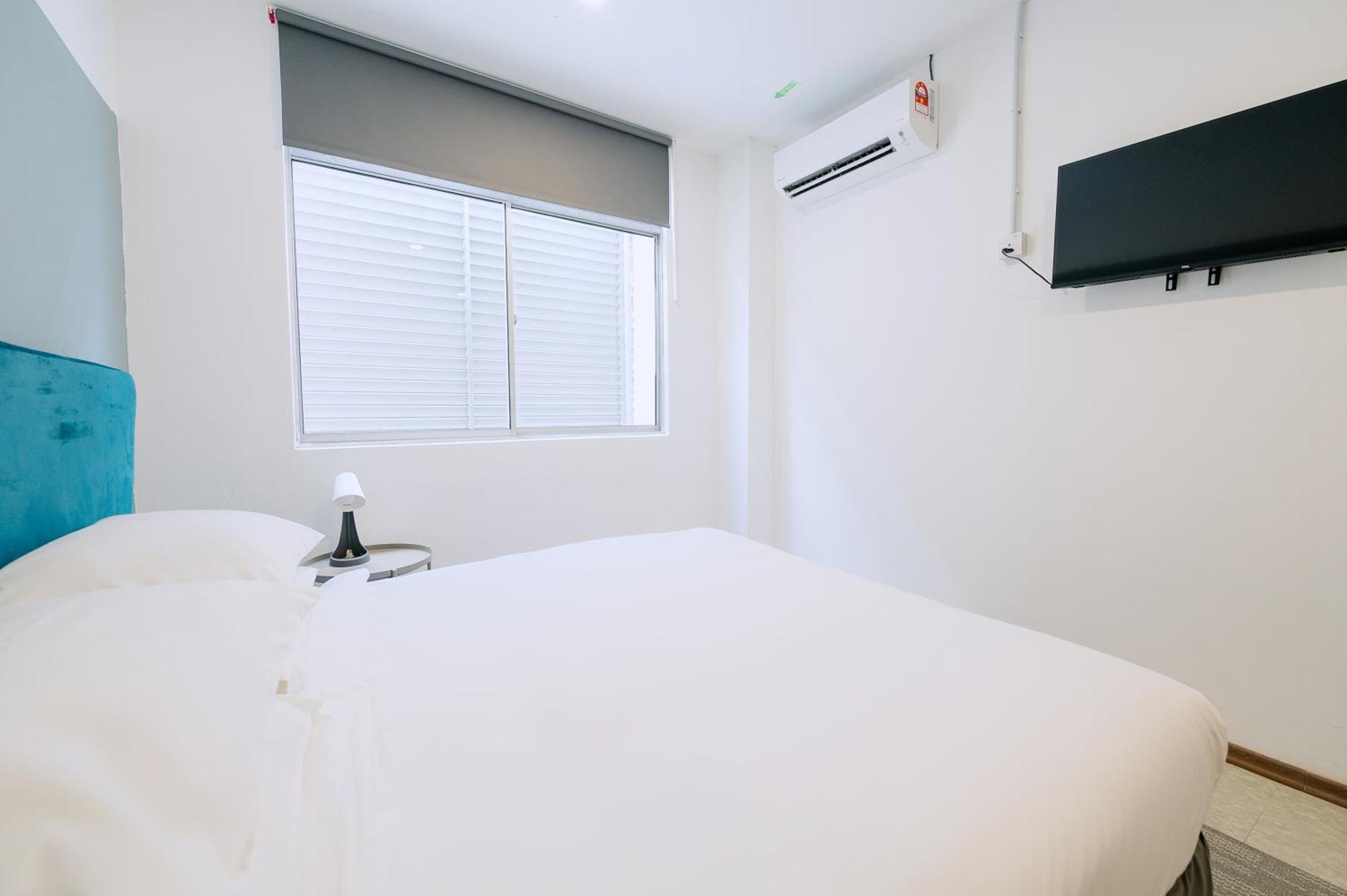 The Concept Hotel Melaka City Exterior photo